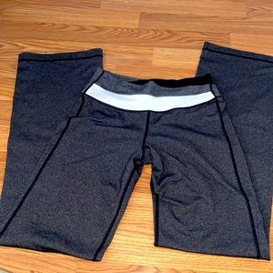Lululemon Astro Pant size 4